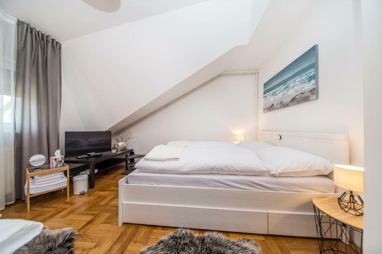 Houzzz21 Hotel Zagreb Bagian luar foto